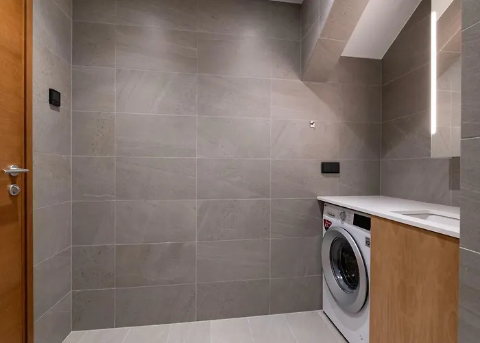 Self-check-in 2 Bedroom With A Terrace And Free Parking تالين