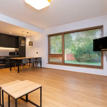 Lägenhet Self-check-in 2 Bedroom With A Terrace And Free Parking *